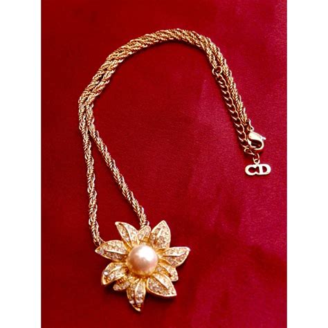 collier dior fleur
